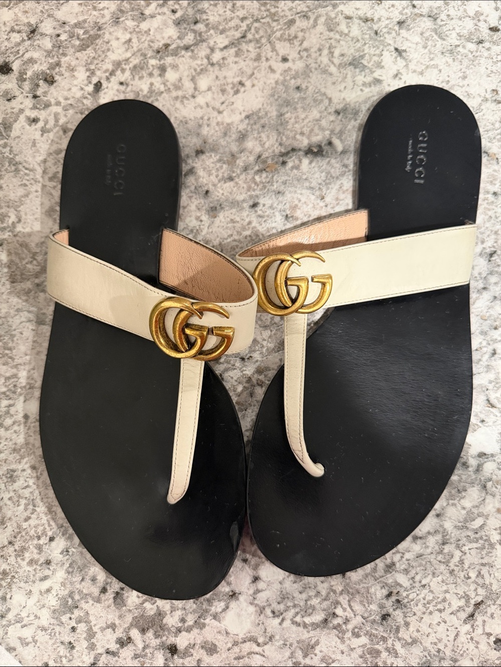 Gucci Cream Leather Thong Sandals with Gold Double G